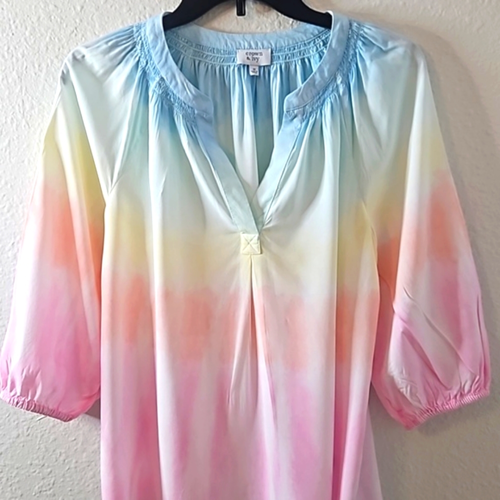 Women's Crown & Ivy Blouse. Beautiful Pastel Colors In A Size Med. - Picture 6 of 9